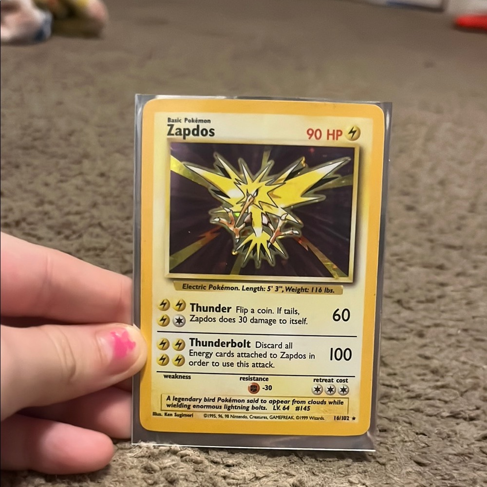 Zapdos Pokémon Card - Yellow